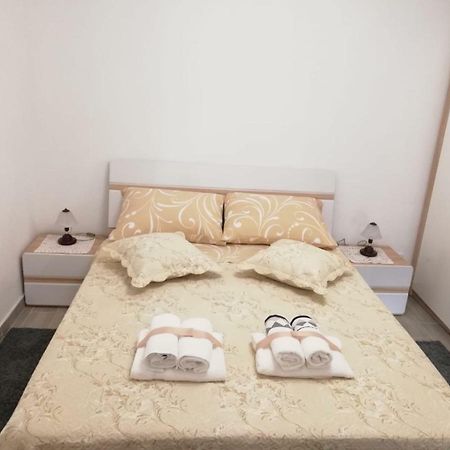 Apartment White Пула Екстер'єр фото