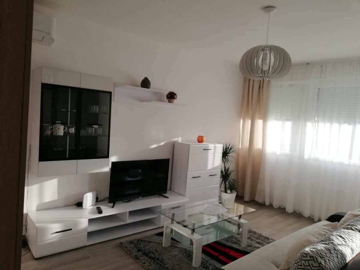 Apartment White Пула Екстер'єр фото